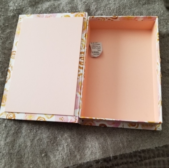 With GOD all things are possible Decorative Box - Picture 2 of 6